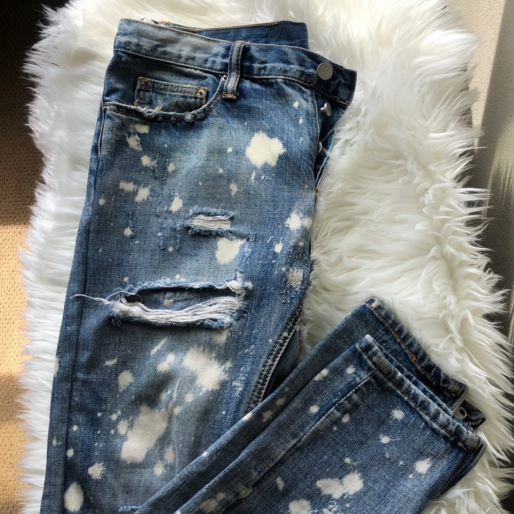 MNML Bleach Splattered Ripped Jeans